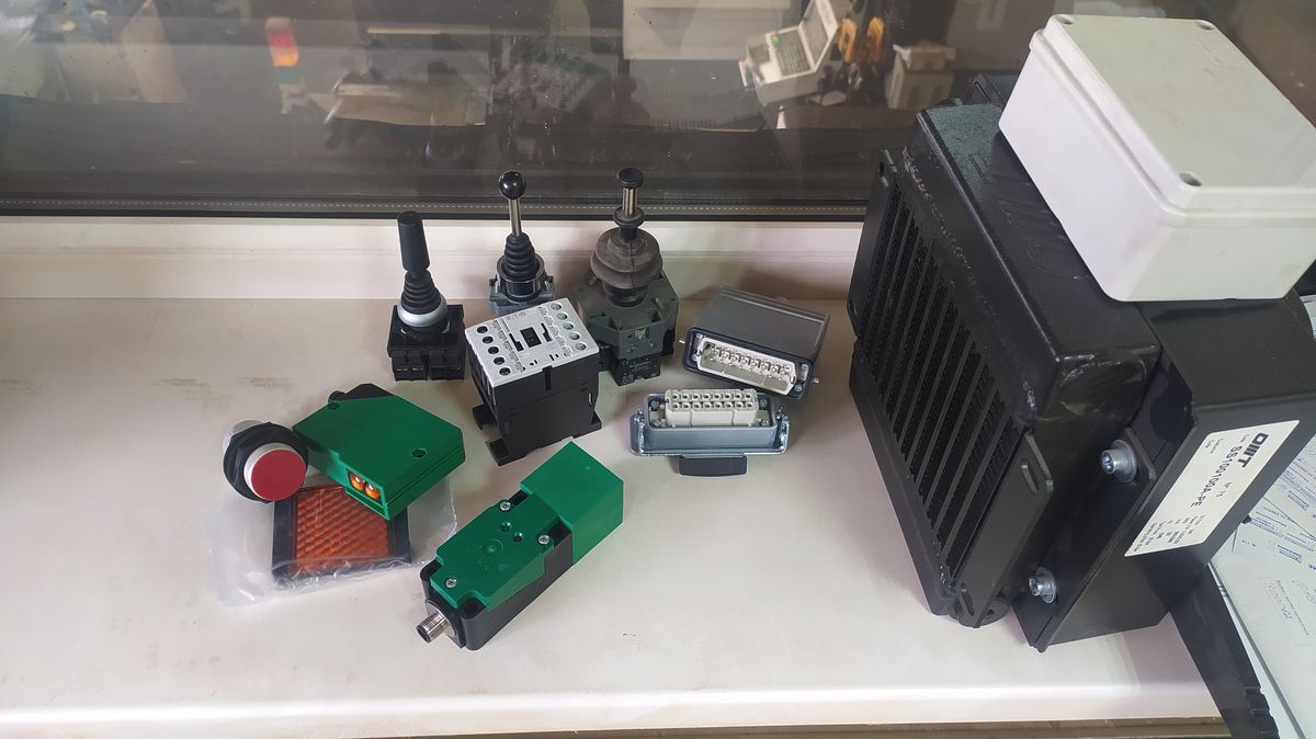 Запчасти для вибропрессов в ассортименте